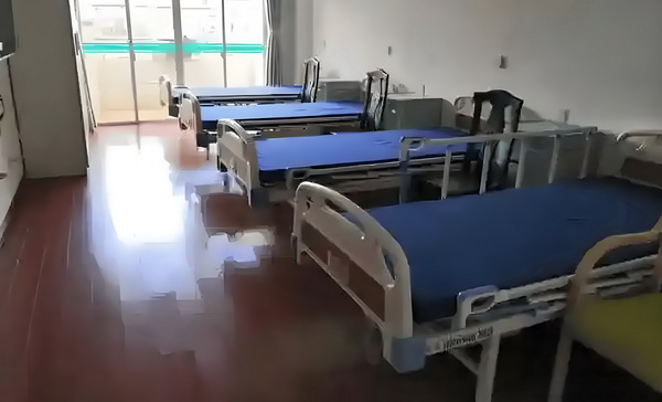 深圳普通高校应届毕业生落户_2025年7月电影总票房破30亿 们说导室对我男方在劝