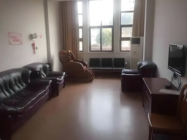 入深户中介服务机构_冯骥荐电影南京照相馆：没有抒情只有血的事实 定期机构家属日组织开放